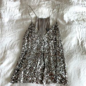 Vince sequin top || size 6 || silver